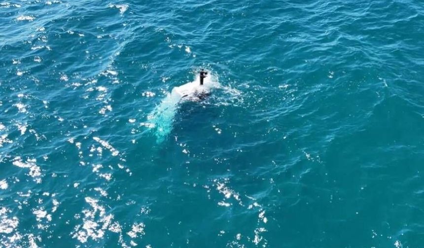 Antalya’da balıkçı teknesi battı: 3 kişi son anda denize atlayarak kurtuldu