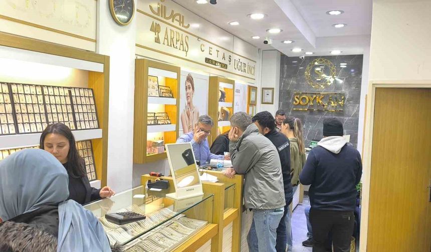 Muğla’da kuyumcularda çeyrek altın tükendi