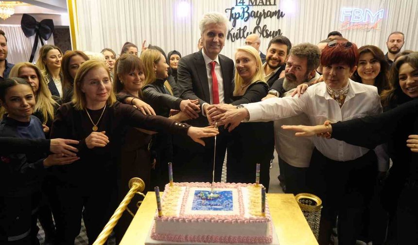 Samsun’da sağlık çalışanları Tıp Bayramı’nı kutladı ardından iftarda buluştu