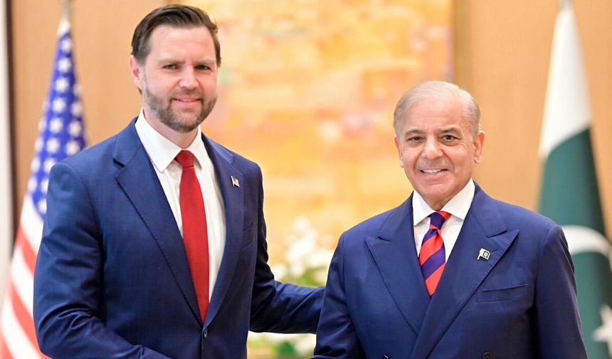 ABD Başkan Yardımcısı Vance, İranlı heyetle yüz yüze görüştü