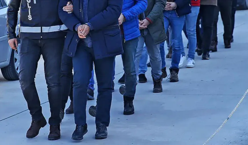 ’Karagümrük çetesi’ olarak bilinen suç örgütünün 22 üyesi tutuklandı