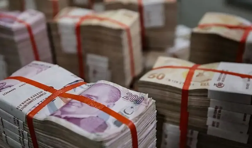 Bütçe Nisan ayında 338,7 milyar TL açık verdi