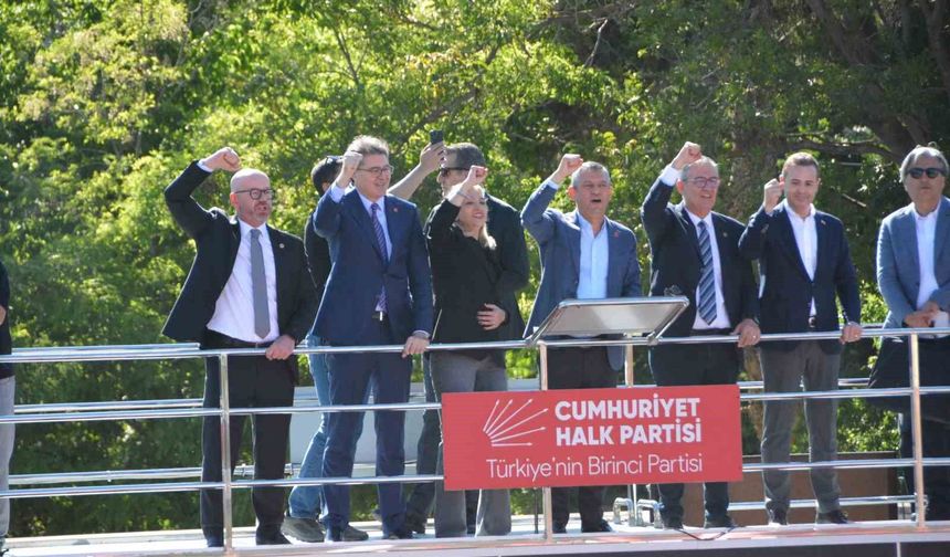 CHP Genel Başkanı Özel: "İstiklal Madalyası Balıkesir’in hakkıdır"