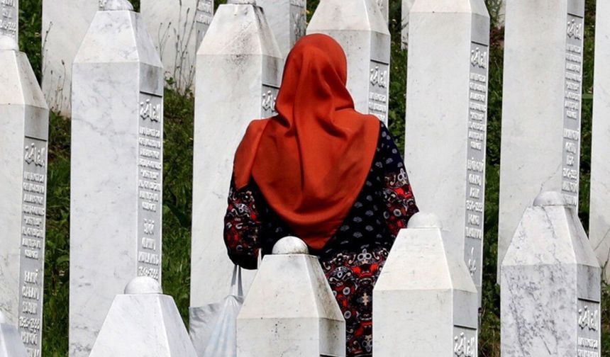 Kan donduran detaylar!Saraybosna’daki "savaş turizmi" katılımcıları, en güzel kadınları vurmak için birbiriyle yarışmış