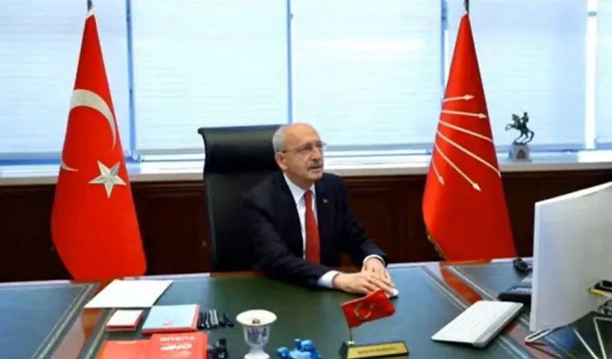Kılıçdaroğlu 2.5 Yıl Sonra CHP Genel Merkezi’nde