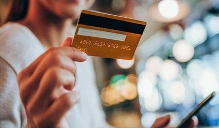 Nisan ayında 2,6 trilyon TL tutarında ödeme kartla yapıldı