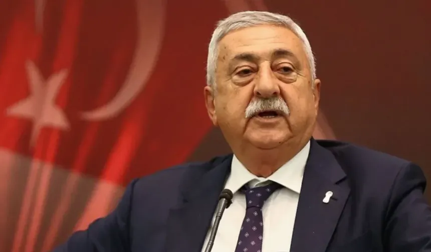 Palandöken: "Her iki kişiden birinin kredi kartı borcu var"