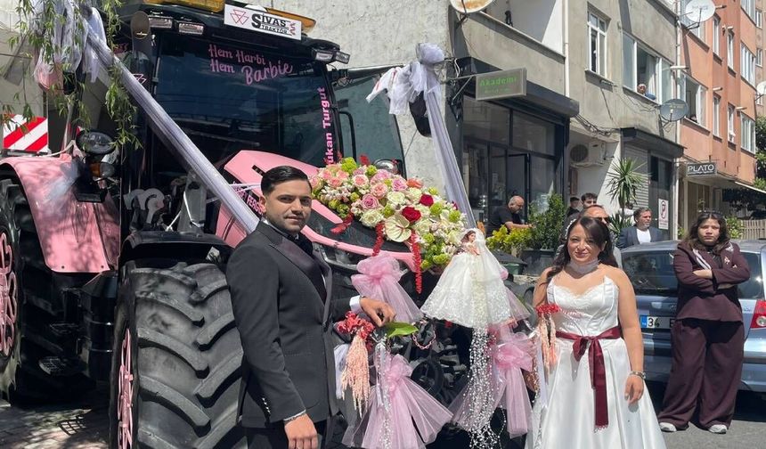 Sivas’tan İstanbul’a getirdiği pembe traktörle gelin almaya gitti