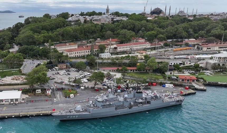 TCG Fatih-Fırkateyn Gemisi, Sarayburnu Limanı’nda ziyarete açıldı