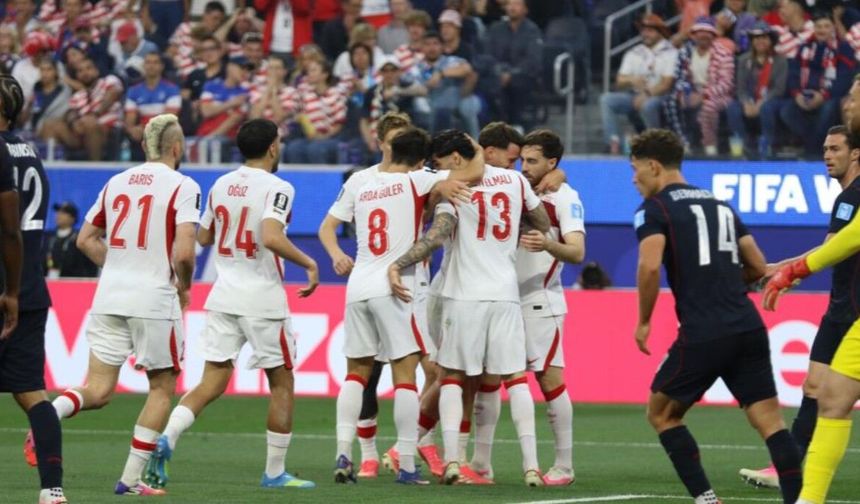 A Milli Futbol Takımı Dünya kupası galibiyetiyle bugün Türkiye'ye dönüyor.
