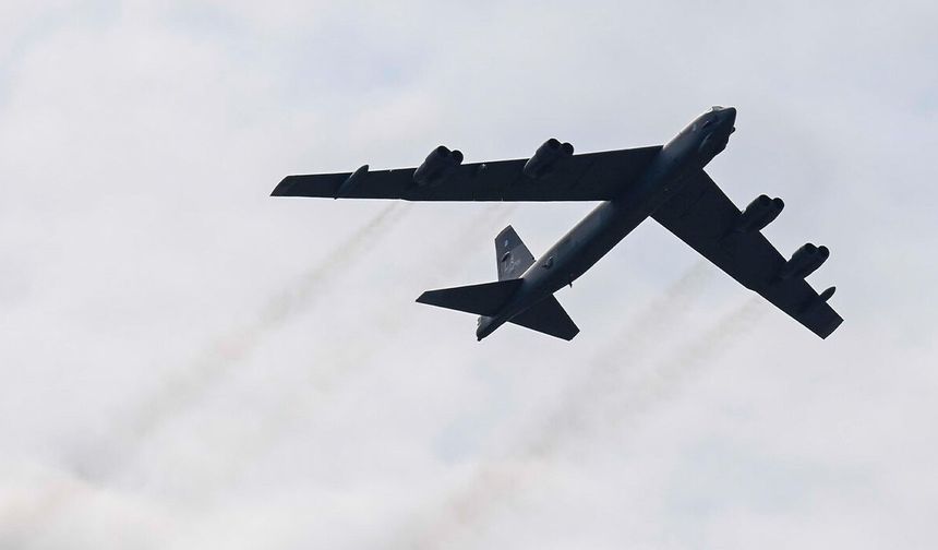 ABD’de B-52 bombardıman uçağı düştü