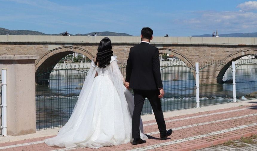 Cimrilik hem boşanma hem de tazminat sebebi