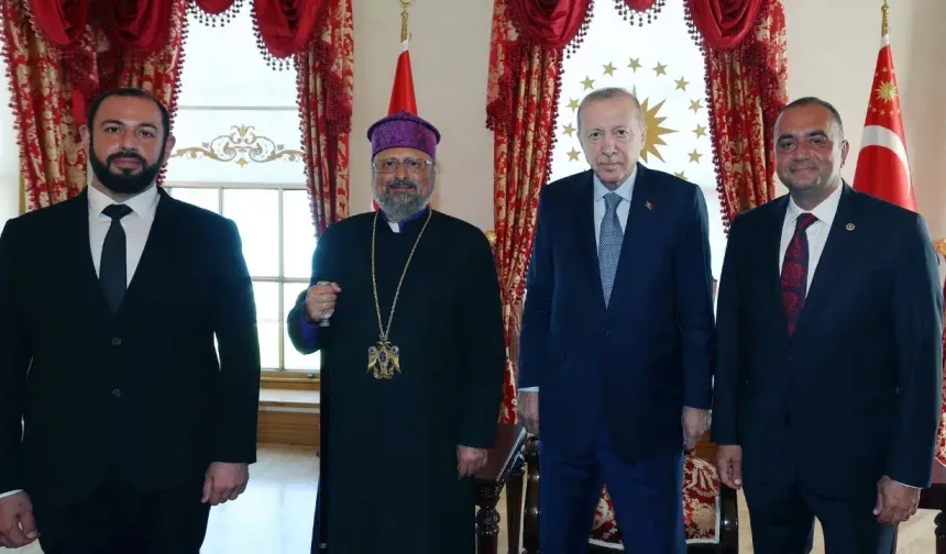 Cumhurbaşkanı Erdoğan, Türkiye Ermenileri Patriği Sahak Maşalyan’ı kabul etti