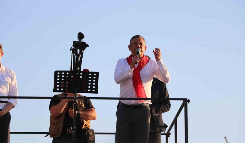 Özgür Özel: Ne Kara Düzenin Ne Yargının Kollarına Teslim Olmayacağız
