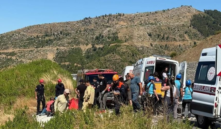 Antalya’daki feci kazada hayatını kaybeden 5 kişinin kimlikleri belli oldu