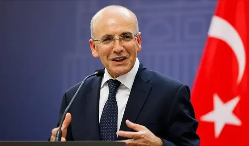 Bakan Şimşek: "İkinci çeyrekte yıllıklandırılmış turizm geliri 65,2 milyar dolar ile 2025 yılı seviyesini korudu"