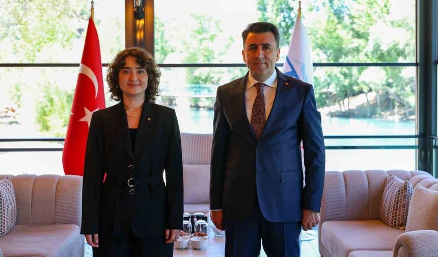 Tunceli’nin ilk kadın Vali Yardımcısı Dilara Şenoğlu göreve başladı