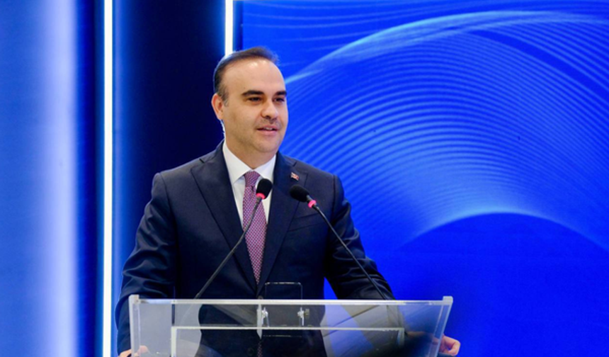 Bakan Kacır, Afyonkarahisar'da Mesalas Lastik Fabrikası'nı ziyaret etti