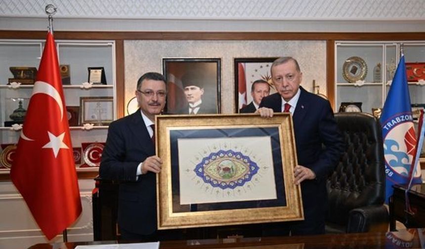 Genç: 25 yıldır milletimizle yürüyoruz