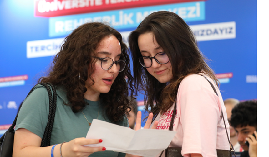 İBB'den binlerce gence üniversite tercih desteği