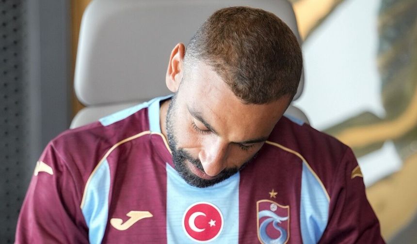 Salah Trabzonspor’a imzayı attı, ayağının tozuyla Trabzonspor reklam filmi çekimine katıldı