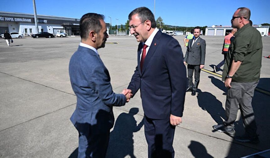Vali Aktaş, Cumhurbaşkanı Yardımcısı Yılmaz'ı karşıladı