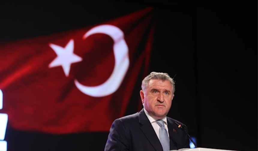 Bakan Bak'tan Potanın Perileri'ne Dünya Kupası öncesi başarı mesajı