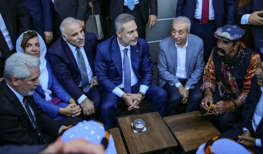 Bakan Fidan, Diyarbakır'da temaslarda bulundu