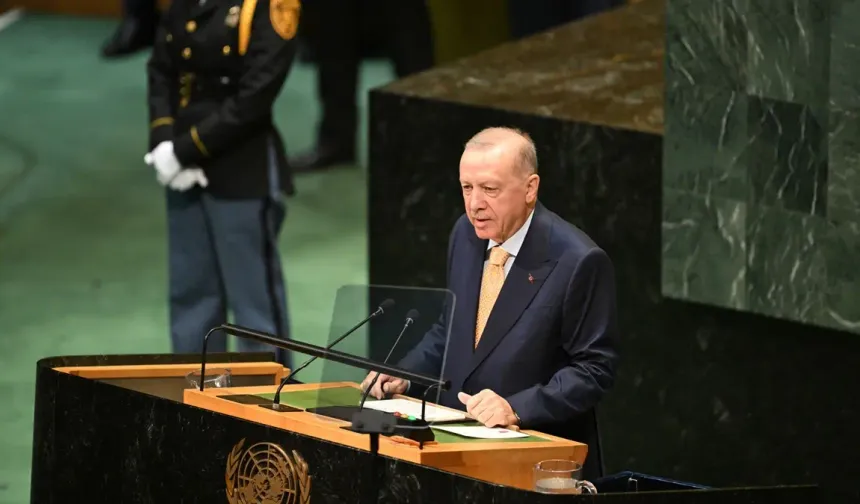 Cumhurbaşkanı Erdoğan, 16. BM konuşmasının ardından dakikalarca alkışlandı