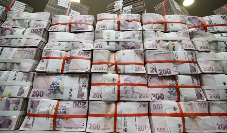 Merkezi bütçe ağustosta fazla verdi, 12 aylık açık 2,2 trilyon TL’ye çıktı