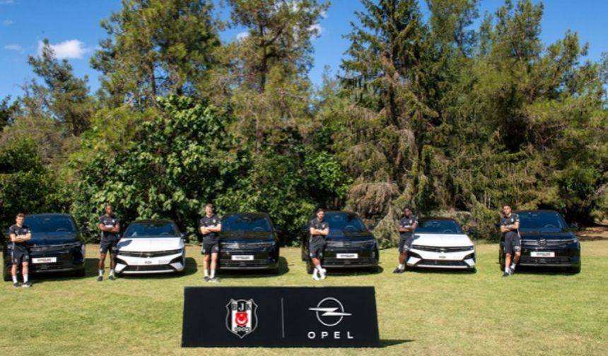 Opel'in global spor tutkusu Türkiye'de Beşiktaş JK ile buluştu