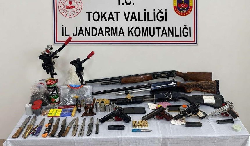 Tokat’ta 11 adrese eş zamanlı silah operasyonu: 11 gözaltı