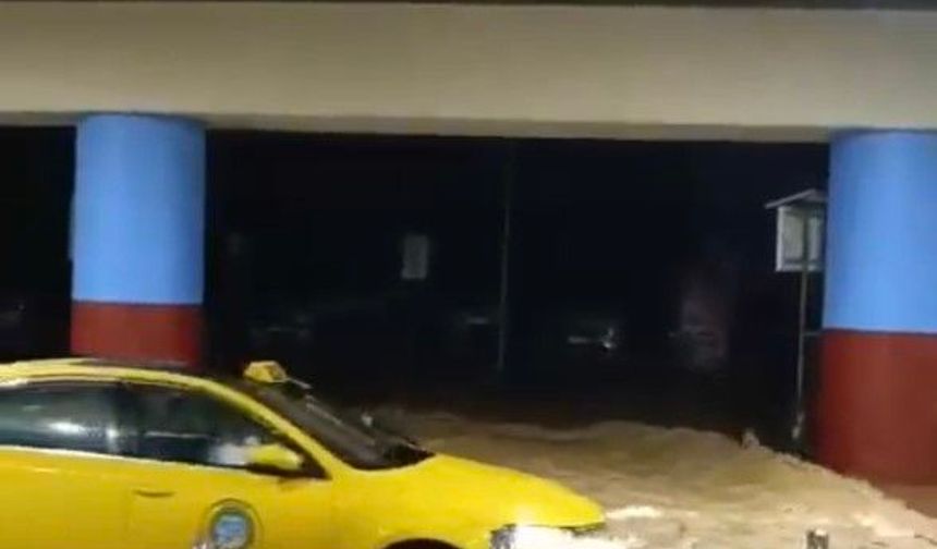 Trabzon’da şiddetli yağış etkili oldu