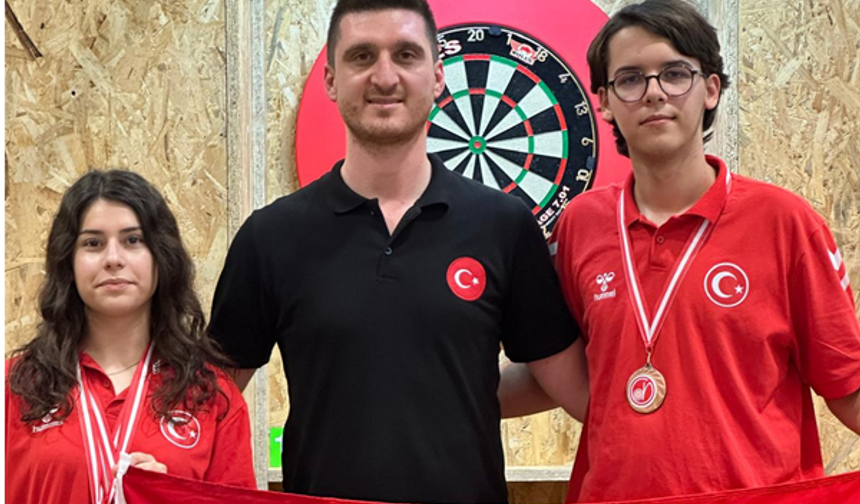 Yıldırım Belediyesporlu dartçılardan Avusturya'da 5 madalya
