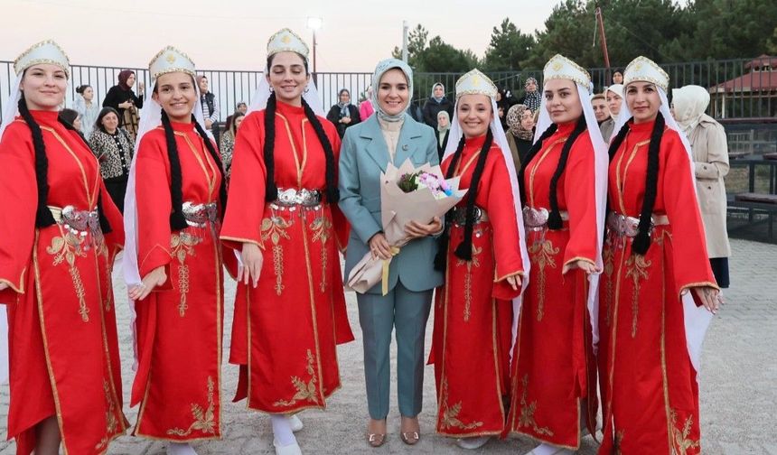Bakan Göktaş, Sultandağı Anne Kız Buluşması’na katıldı