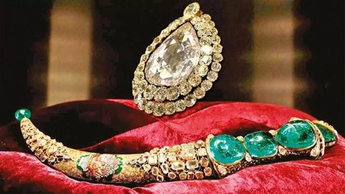 Topkapı Sarayı Gece Ziyaretçilerini Ağırlamaya Başladı.isindetayi Haber