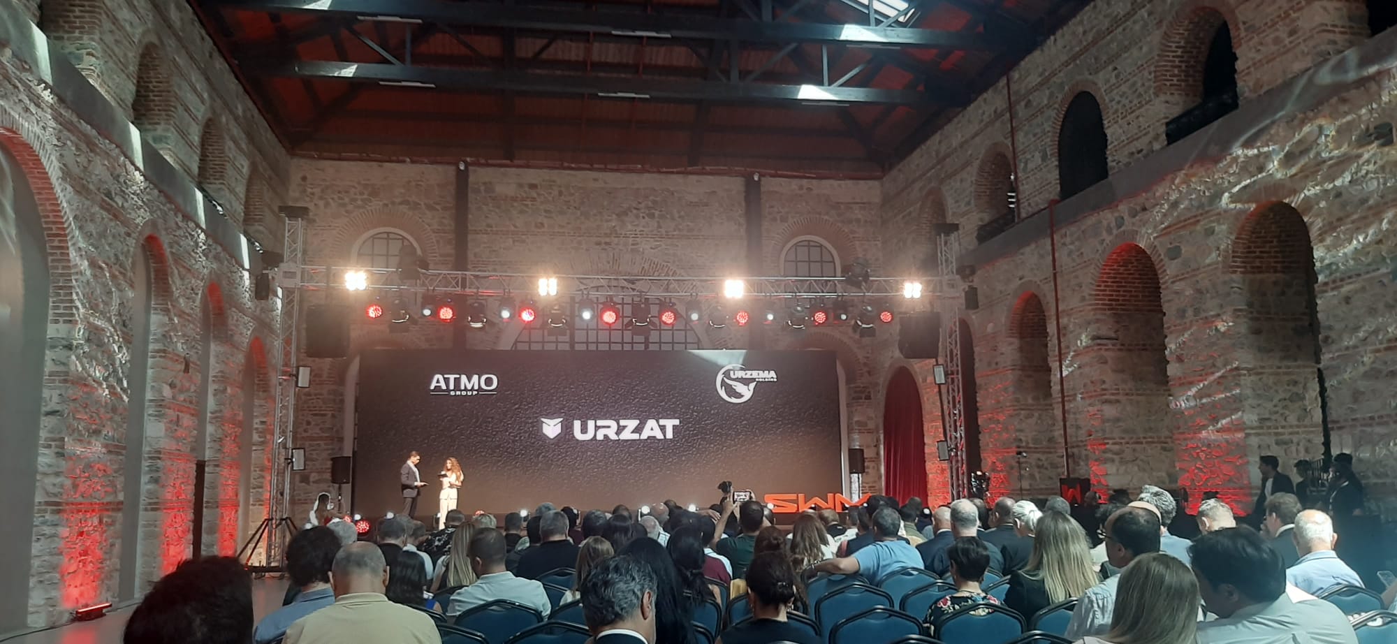 B8829Cc4 14B7 4Bc7 90D2 5Fb7A14737E6