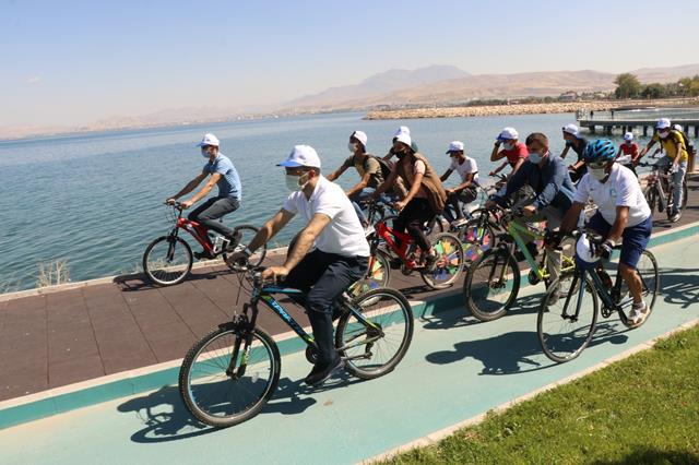 Van’da Bisikletliler Avrupa Hareketlilik Haftası Için Pedal Çevirdi Isindetayi Haber Van