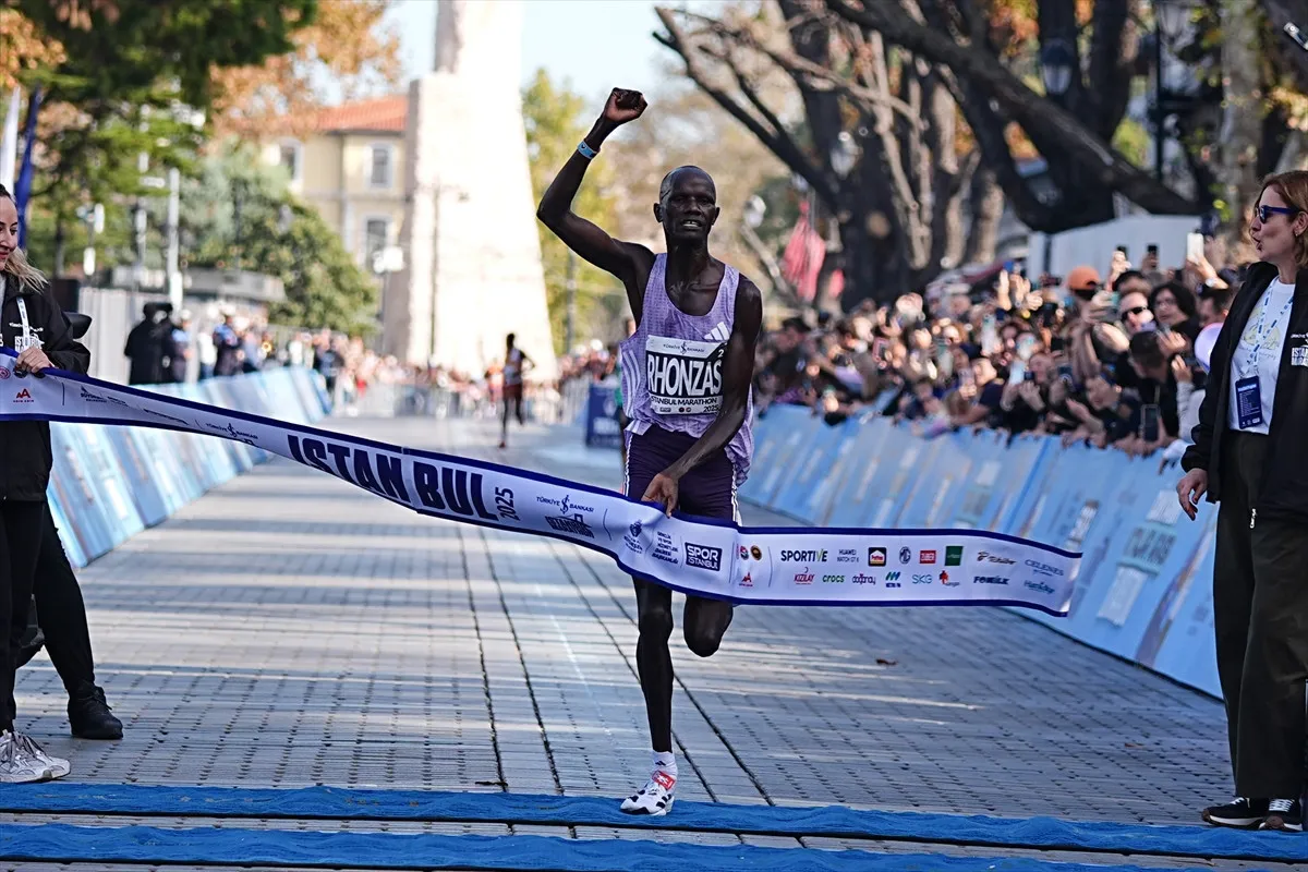 47. İstanbul Maratonu’nda Kazananlar Ödüllerini Aldı Isindetayi