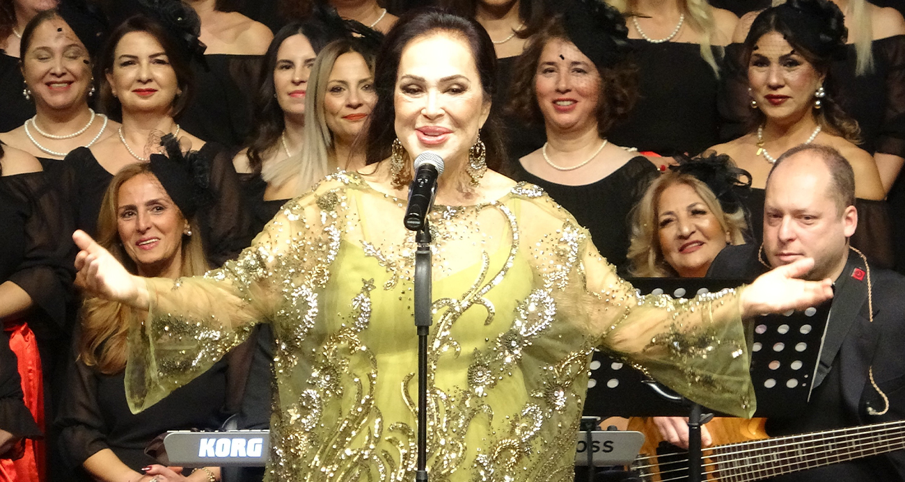 Türkan Şoray, ‘İyilik Korosu’ Ile Mersin’de Sanatseverlerle Buluştu Isindetayi