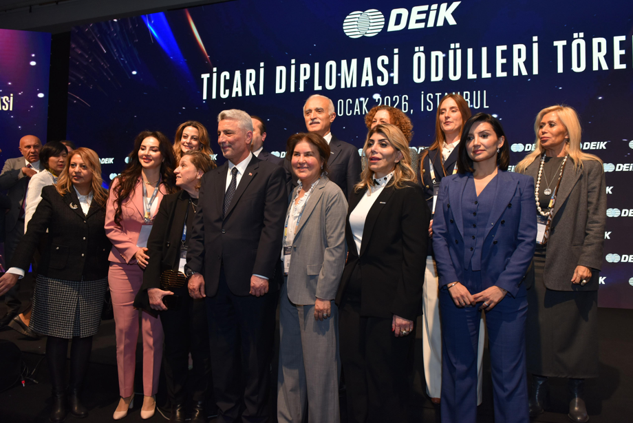 Dei̇k’in Togo Kraliçesi Yeniden Seçildi Isindetayi Haber Isdunyasi