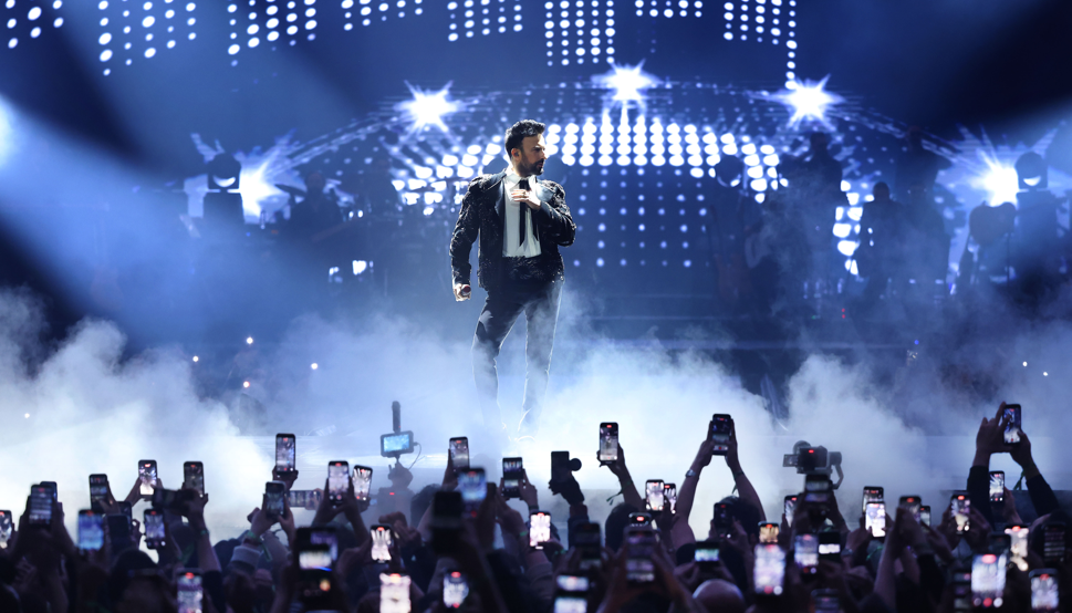 Megastar İstanbul’da Hayranlariyla Kucaklaşti Haber Isindetayi