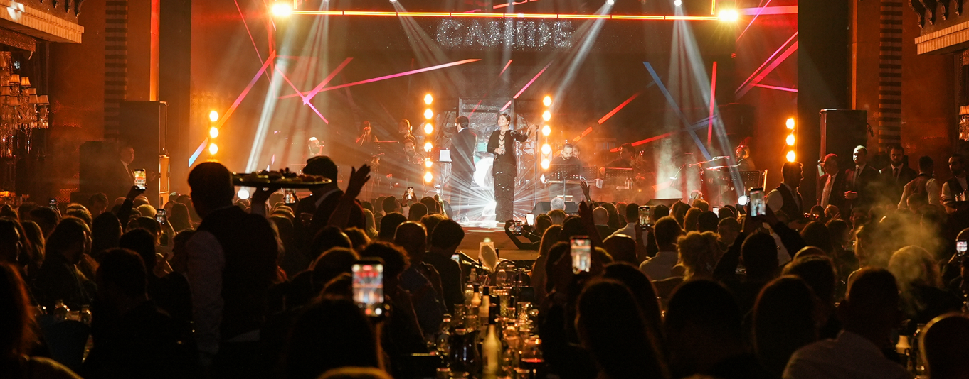 Si̇bel Can, Zarafeti̇yle Göz Kamaştirdi! Magazin Isindetayi Haber