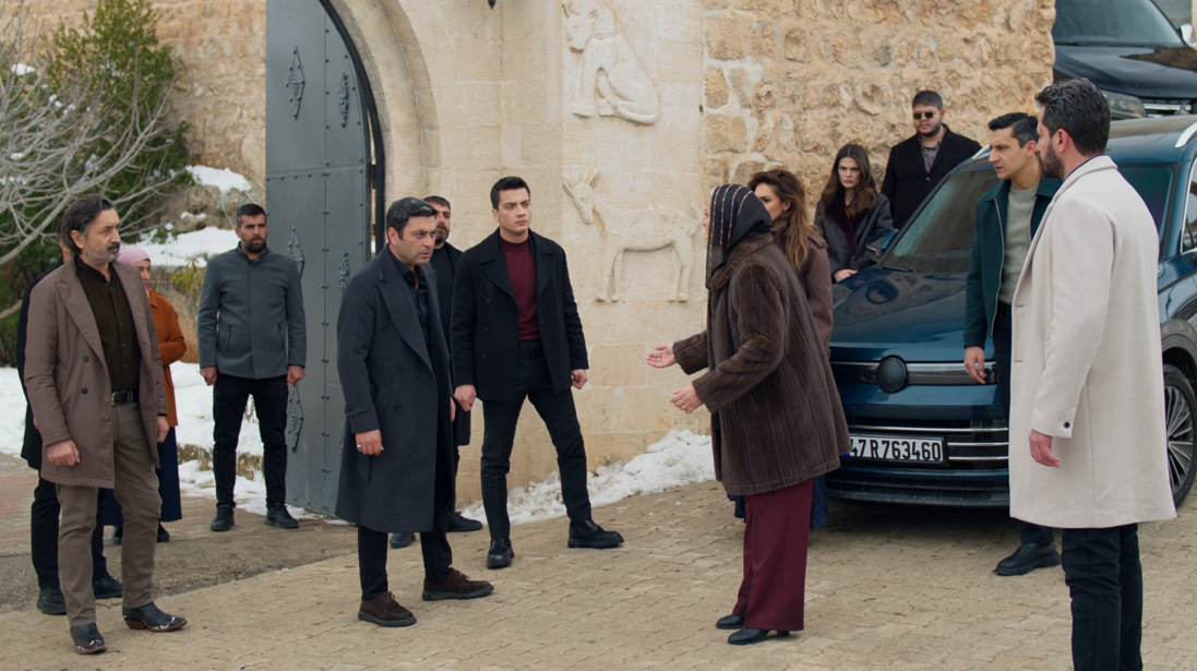 Uzak Şehi̇r’de Konak Karişiyor! Haber Magazin Isindetayi