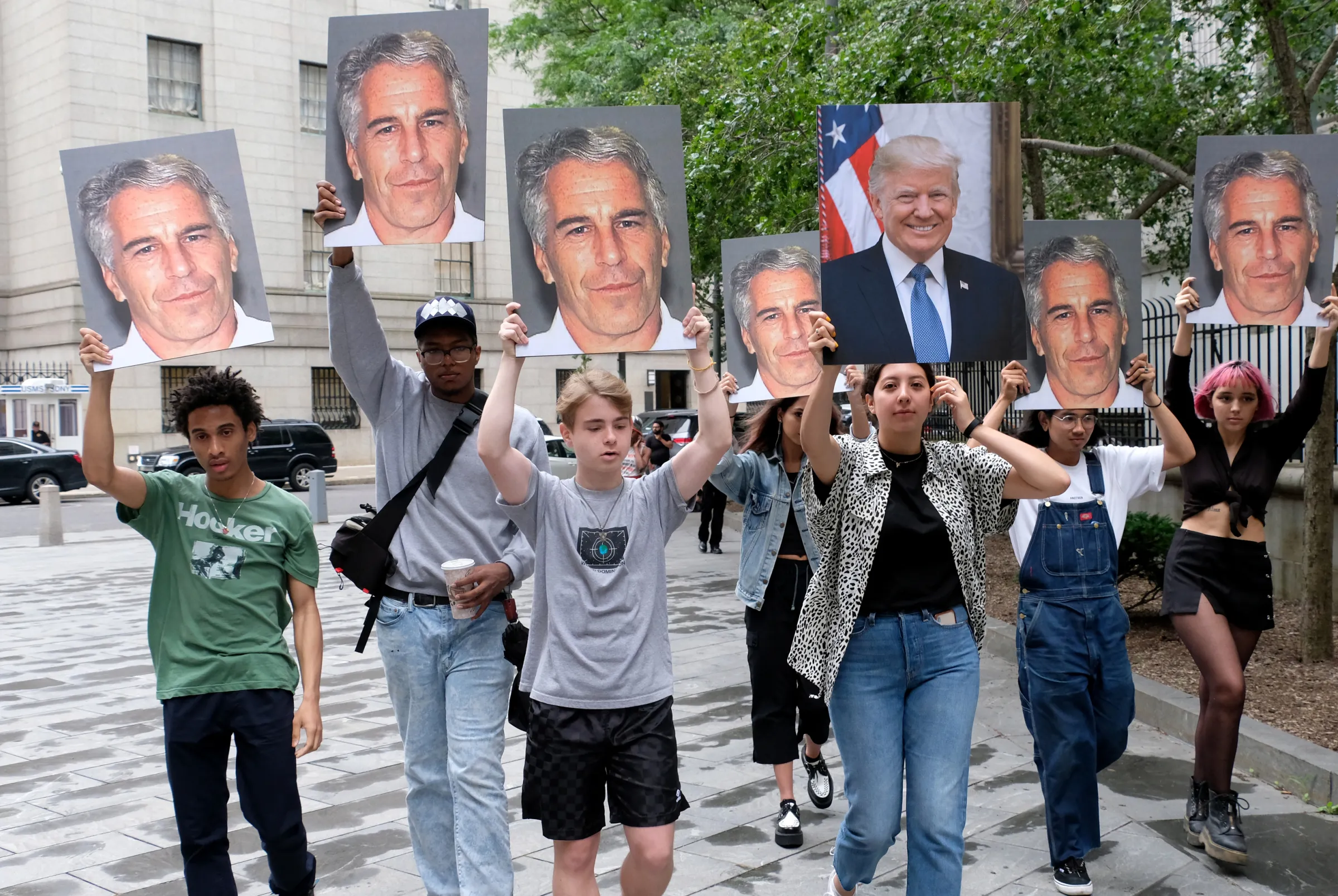 Trump 'Epstein'ın Adasına Hiç Gitmedim, Demokratların Ve Bağışçılarının Neredeyse Tamamı Gitti' Isindetayi Haber World