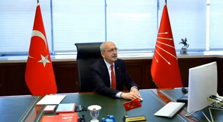 Kılıçdaroğlu 2.5 Yıl Sonra CHP Genel Merkezi’nde
