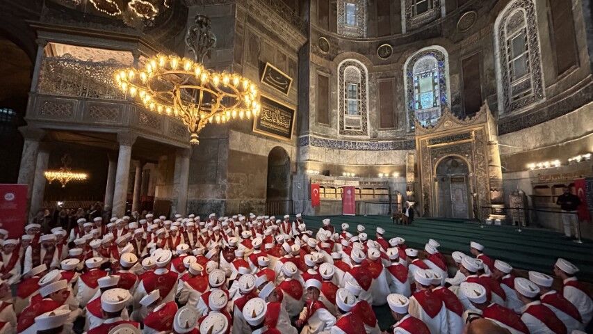Ayasofya Camii’nde 15 Temmuz Şehitleri Için 253 Hafız Tarafından Hatim Duası Okundu Haber Isindetayi
