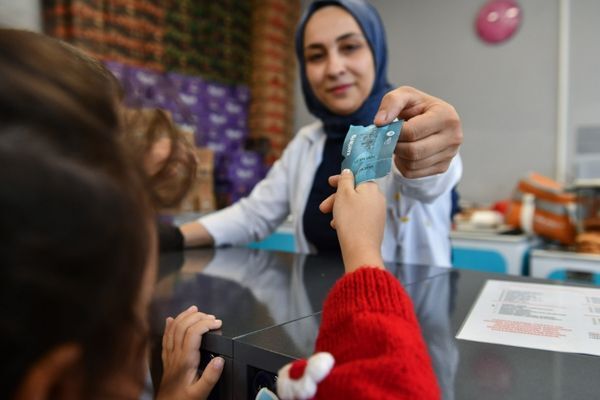 Ankara Büyükşehir Belediyesi'nden öğrencilere 1,2 milyar liralık destek