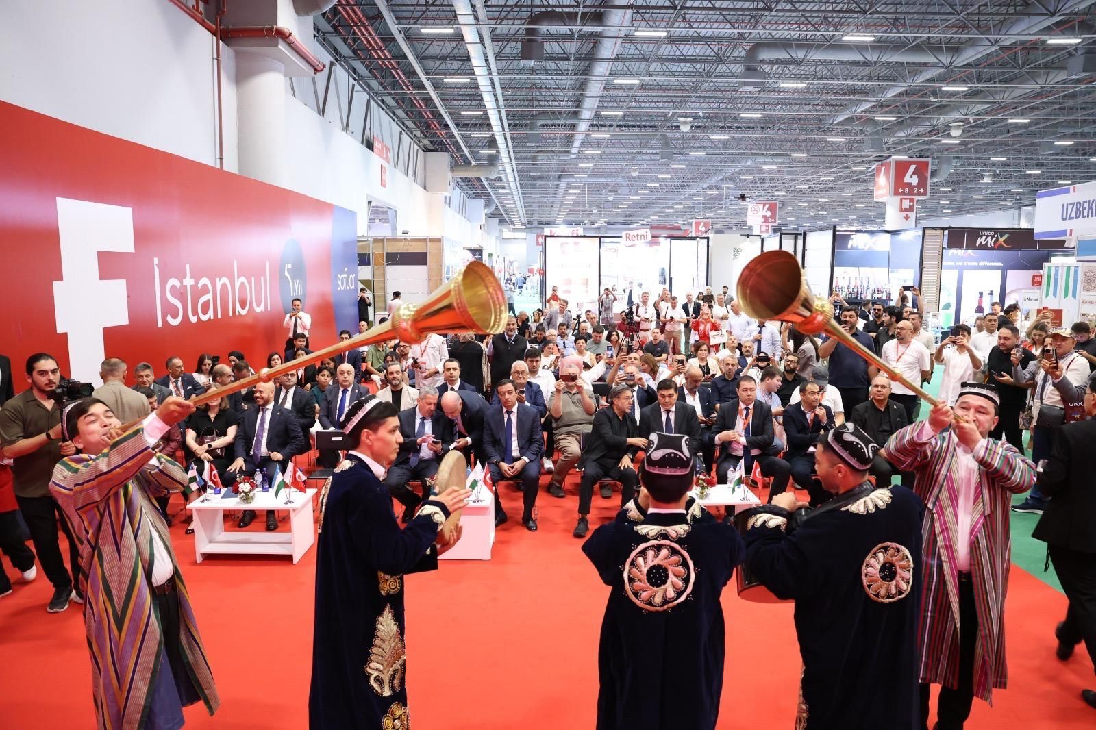 F İstanbul, Uluslararası Ticaret Buluşmalarına Kapılarını Açtı Isindetayi