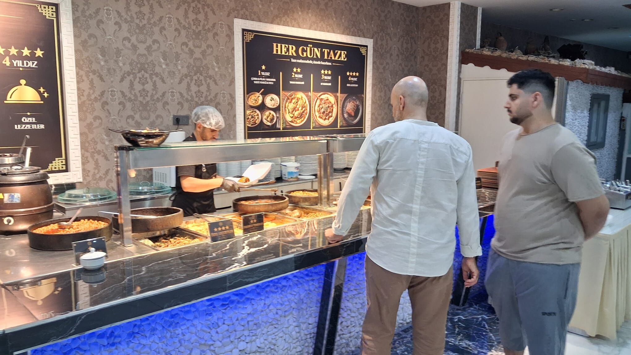 Hanli Türk Mutfaği, Kurtköy'de Hi̇zmete Başladi Haber Isindetayi